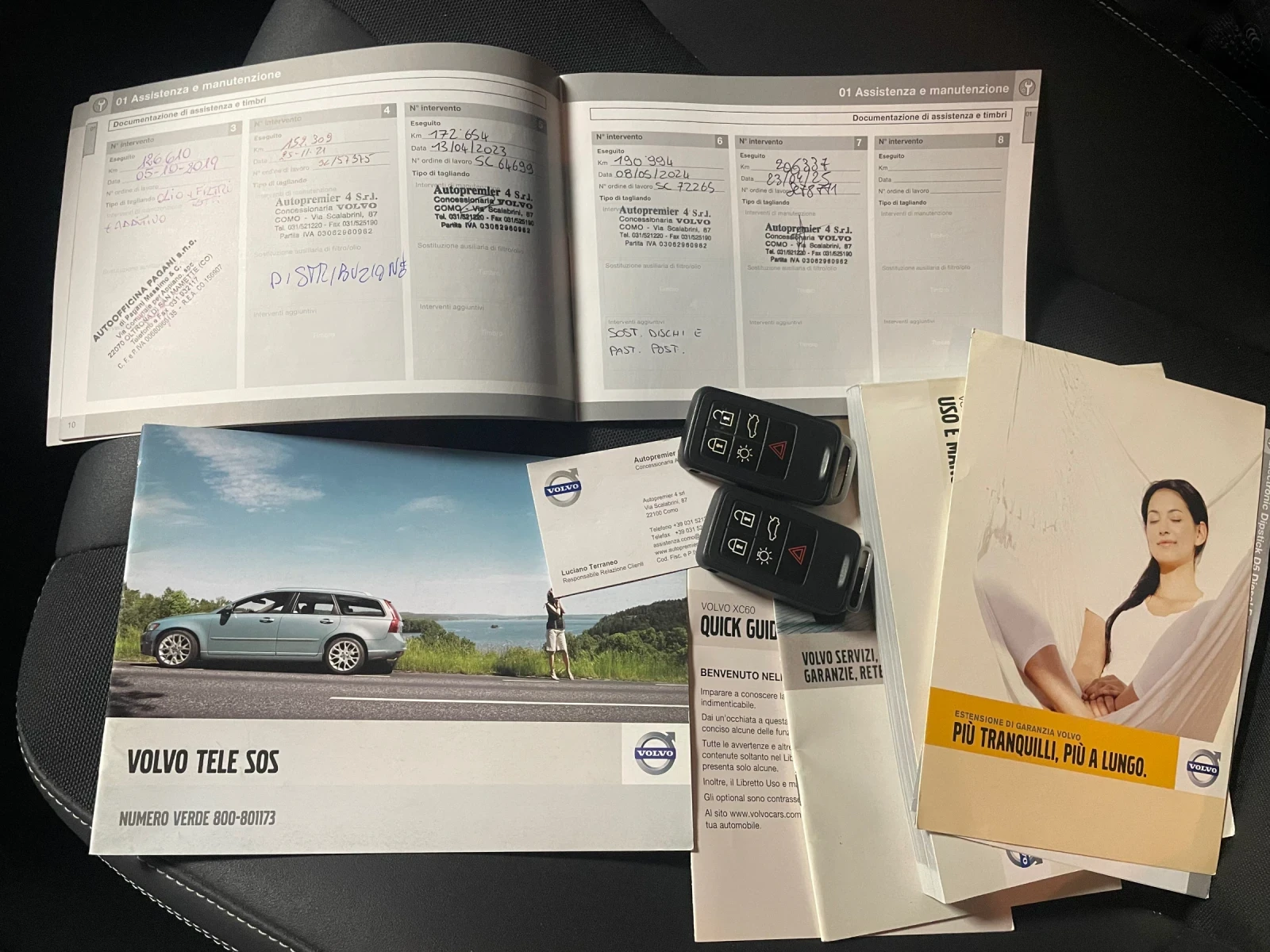 Volvo XC60 2.4d Автоматик 4x4 Кожа 205кс Сервизна Книжка!!!, снимка 11 - Автомобили и джипове - 56104565