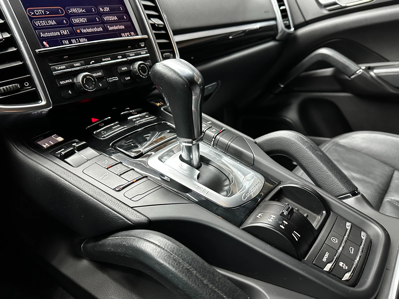 Porsche Cayenne 3.0d 239 к.с. , снимка 10 - Автомобили и джипове - 56566430