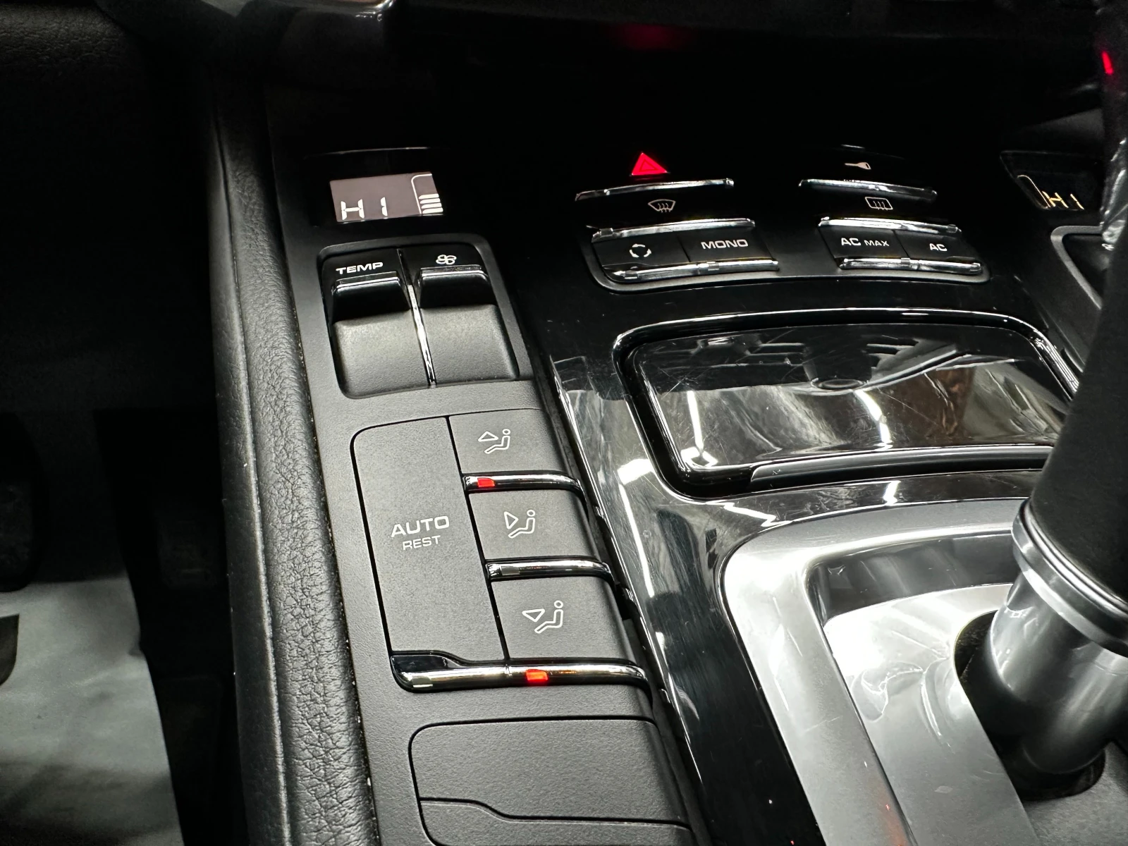 Porsche Cayenne 3.0d 239 к.с. , снимка 12 - Автомобили и джипове - 56566430
