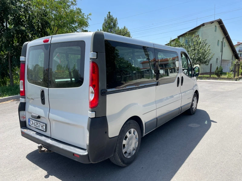 Renault Trafic 2.0 DCI, снимка 3 - Бусове и автобуси - 47540142