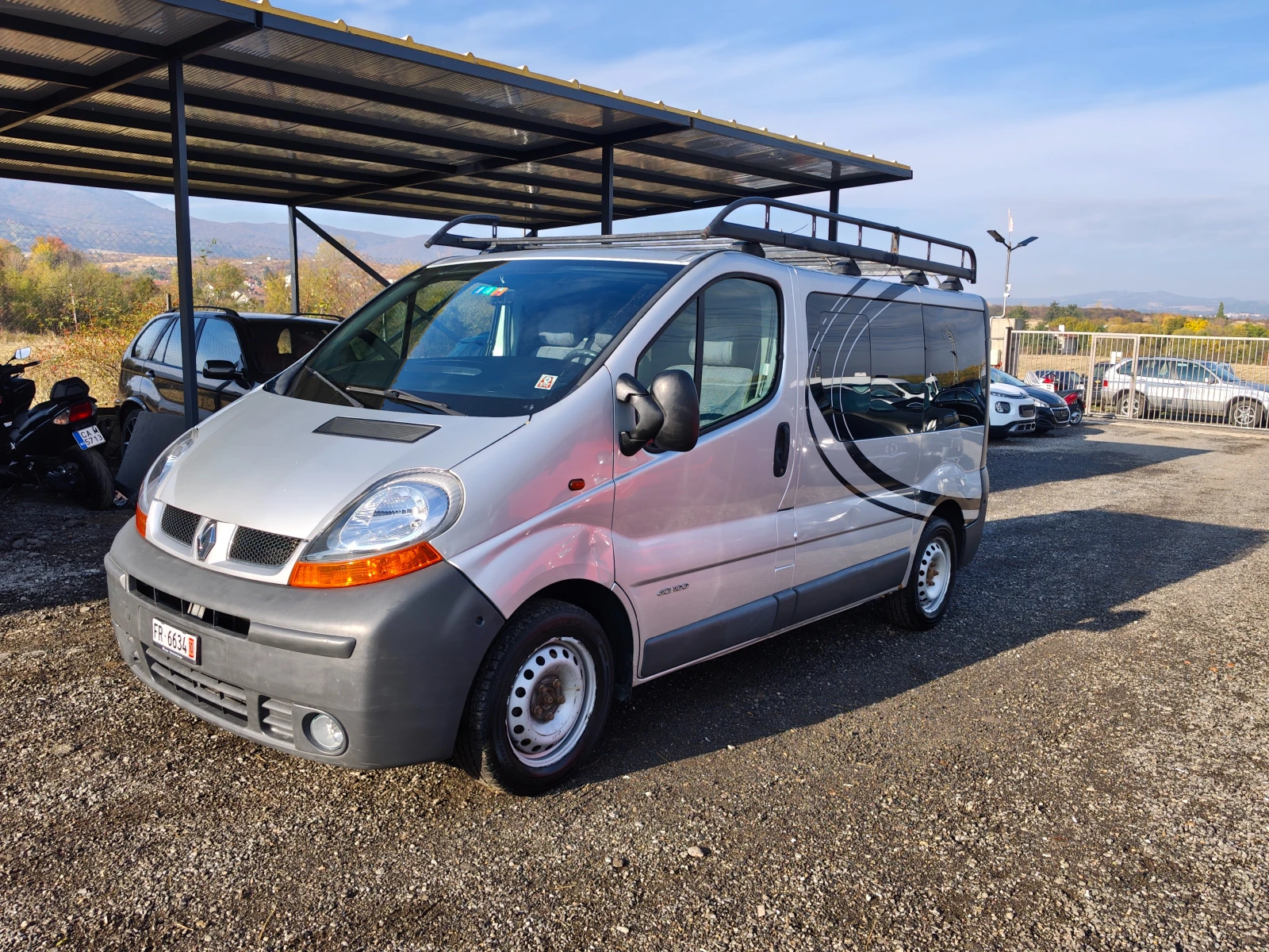 Renault Trafic 1.9dci 100 9 места