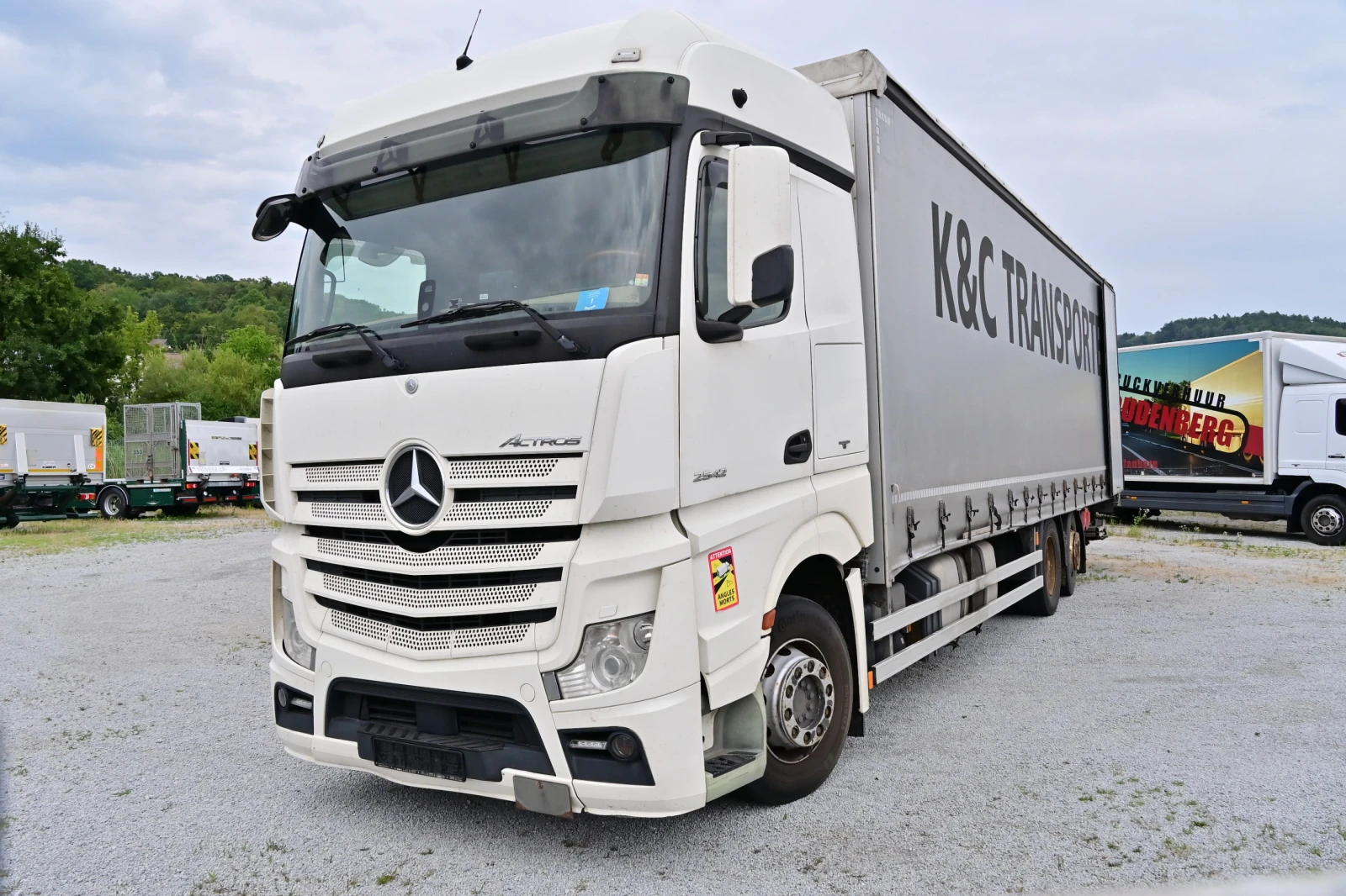 Mercedes-Benz Actros 2542