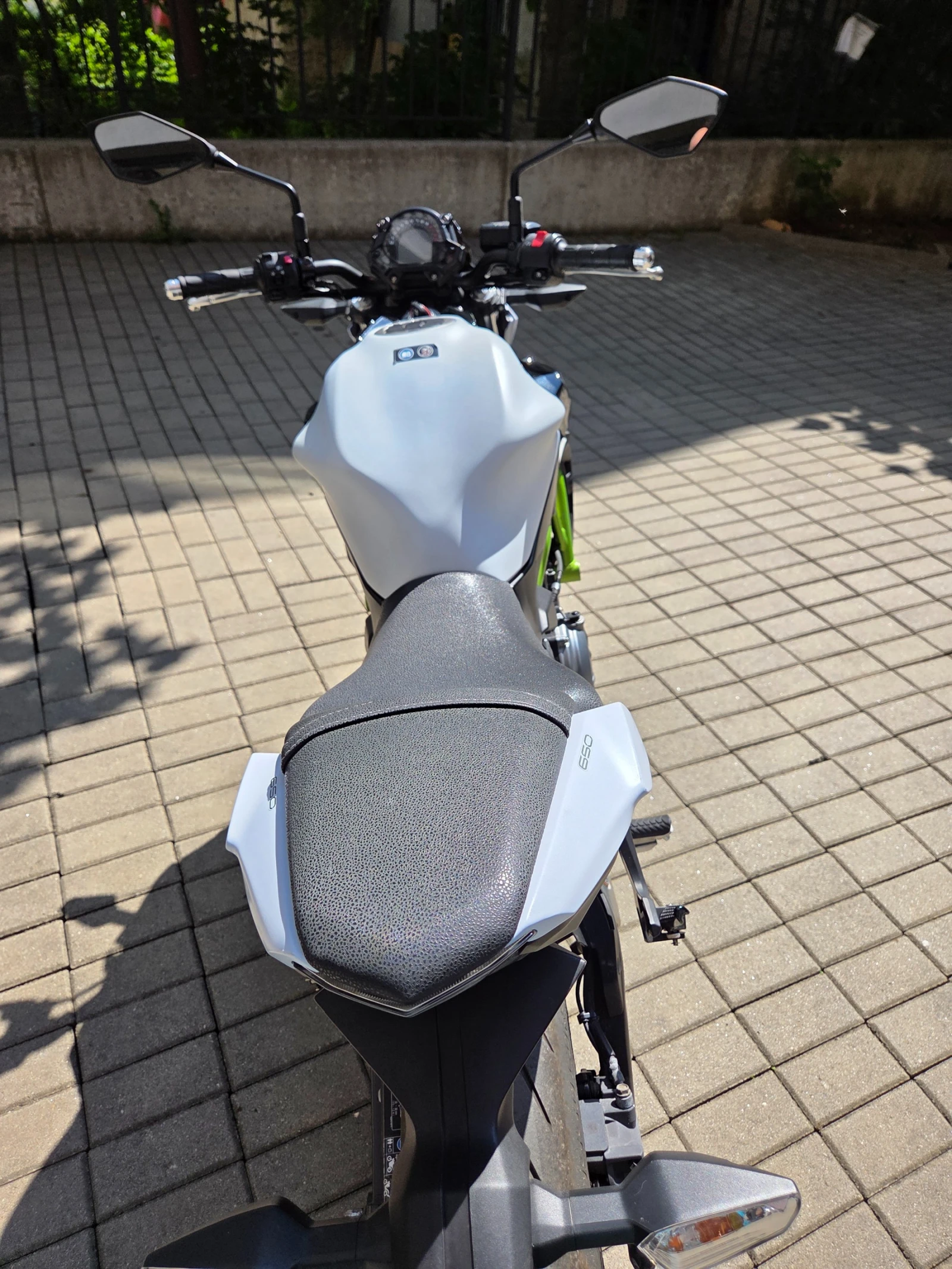 Kawasaki Z 650, снимка 7 - Мотоциклети и мототехника - 54977293