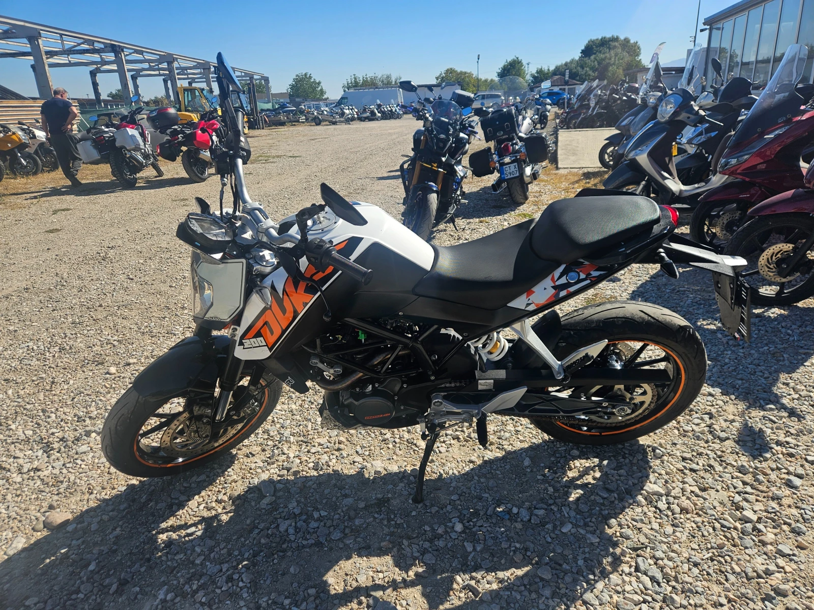 Ktm Duke 200-Лизинг Бартер, снимка 3 - Мотоциклети и мототехника - 56360467