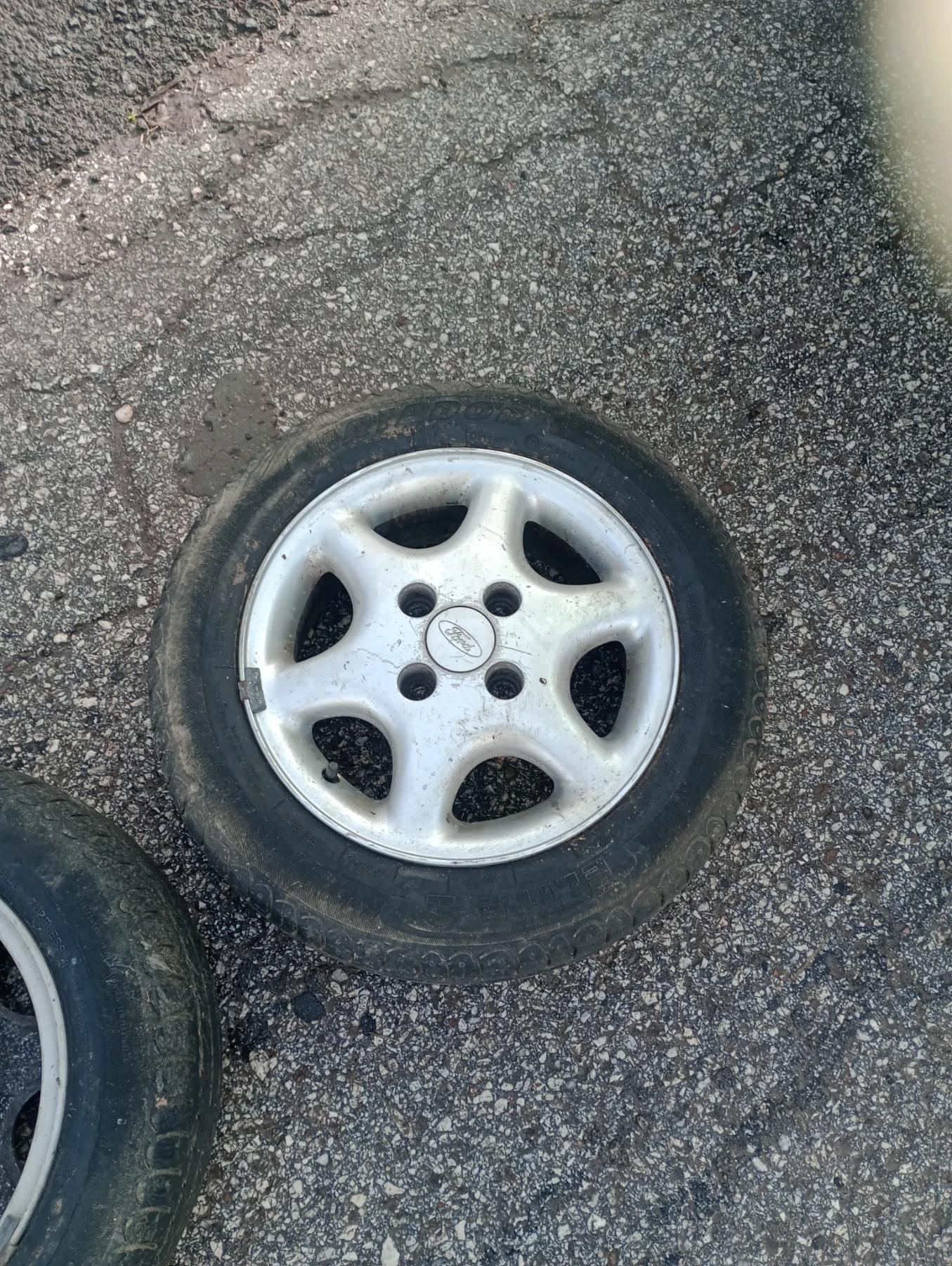���� � ������ 70/82R14 | Mobile.bg � ����������� 4