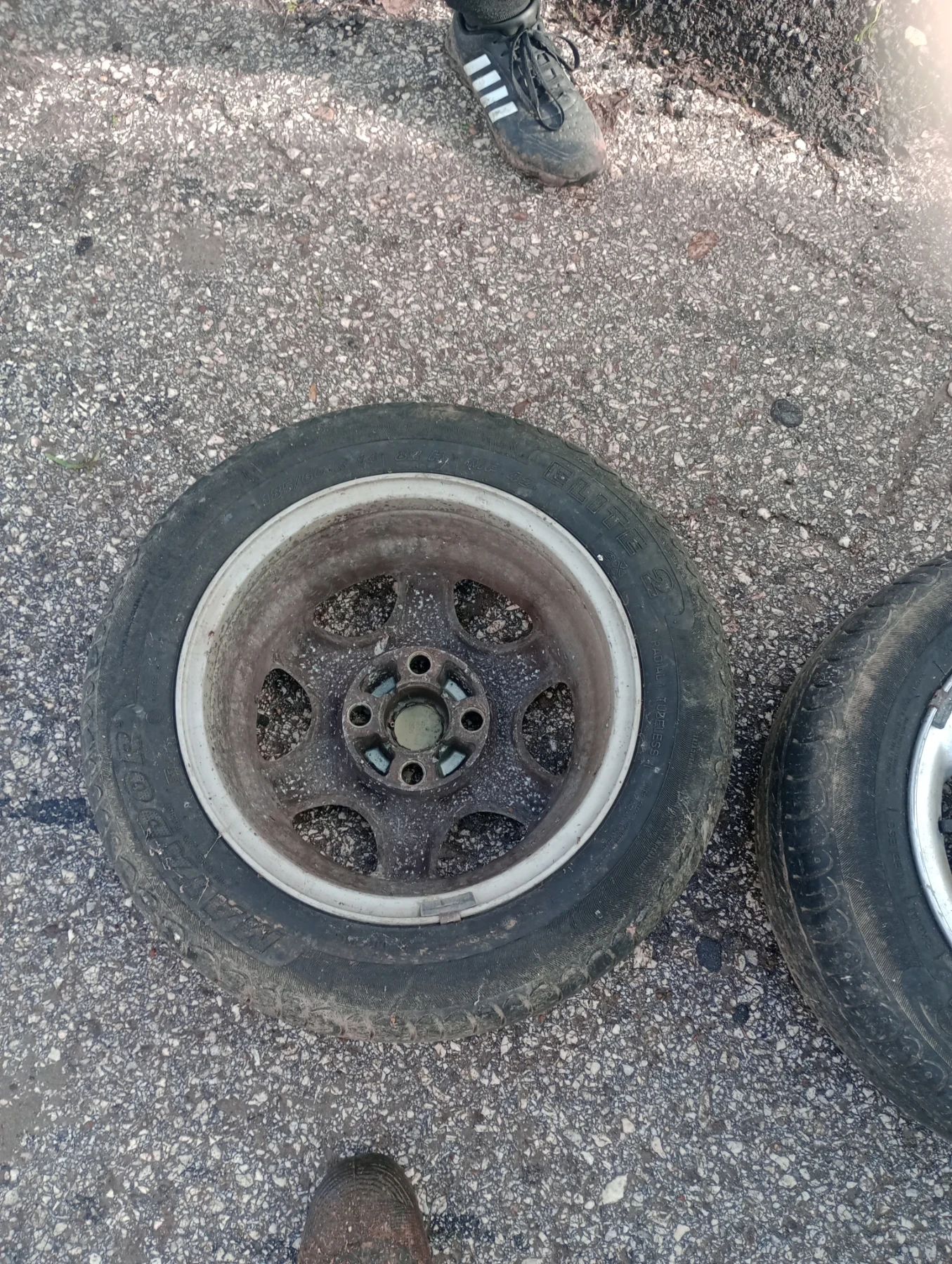 ���� � ������ 70/82R14 | Mobile.bg � ����������� 3