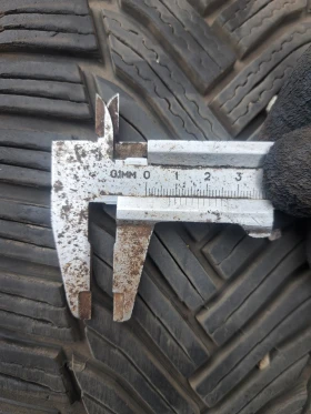 Гуми Зимни 215/55R17, снимка 3 - Гуми и джанти - 52682574