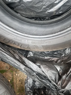 Гуми Зимни 215/55R17, снимка 7 - Гуми и джанти - 52682574