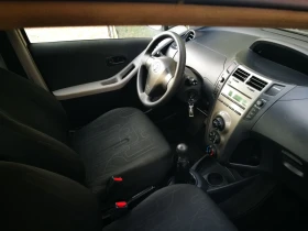 Toyota Yaris 1.0, снимка 10
