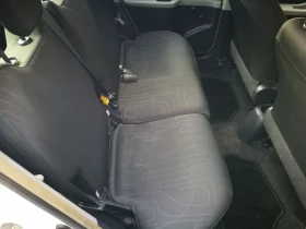 Toyota Yaris 1.0, снимка 11