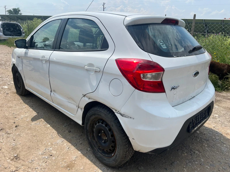 Ford Ka plus 1.2i, снимка 4 - Автомобили и джипове - 41476786