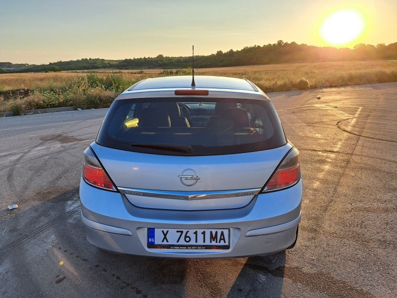 Opel Astra, снимка 5 - Автомобили и джипове - 46285249