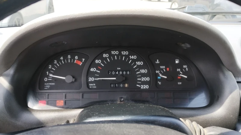 Opel Astra 1.6 16v, снимка 10 - Автомобили и джипове - 47012728