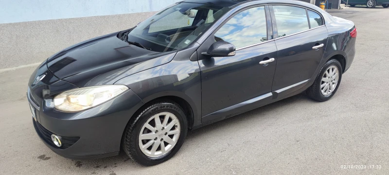 Renault Fluence, снимка 1 - Автомобили и джипове - 47583674