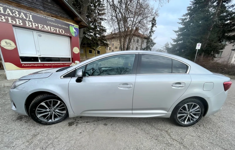 Toyota Avensis 2.0 D4D , снимка 2 - Автомобили и джипове - 49114904