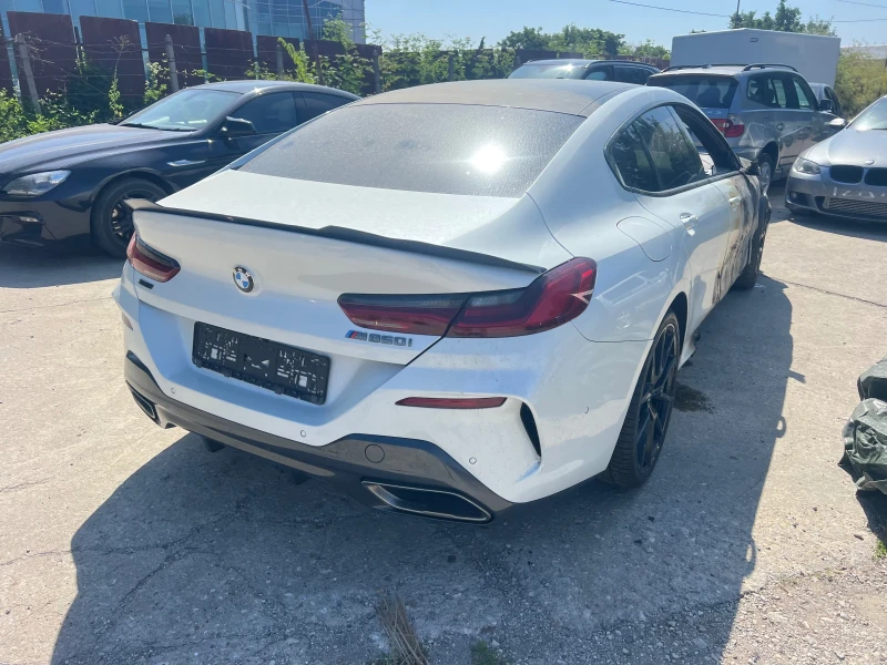 BMW 850 М спорт 60 хил км 4х4 Кристален джойстик, снимка 3 - Автомобили и джипове - 50926772