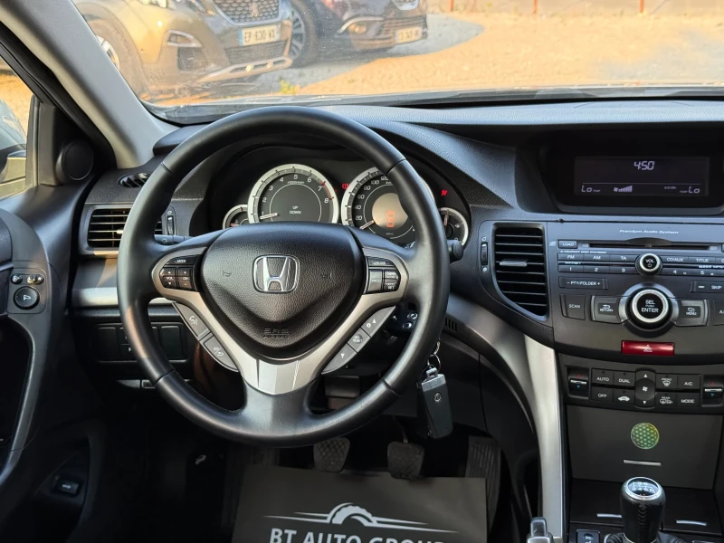 Honda Accord 2.0i * * ПЪЛНА СЕРВИЗНА ИСТОРИЯ* * , снимка 9 - Автомобили и джипове - 51021016