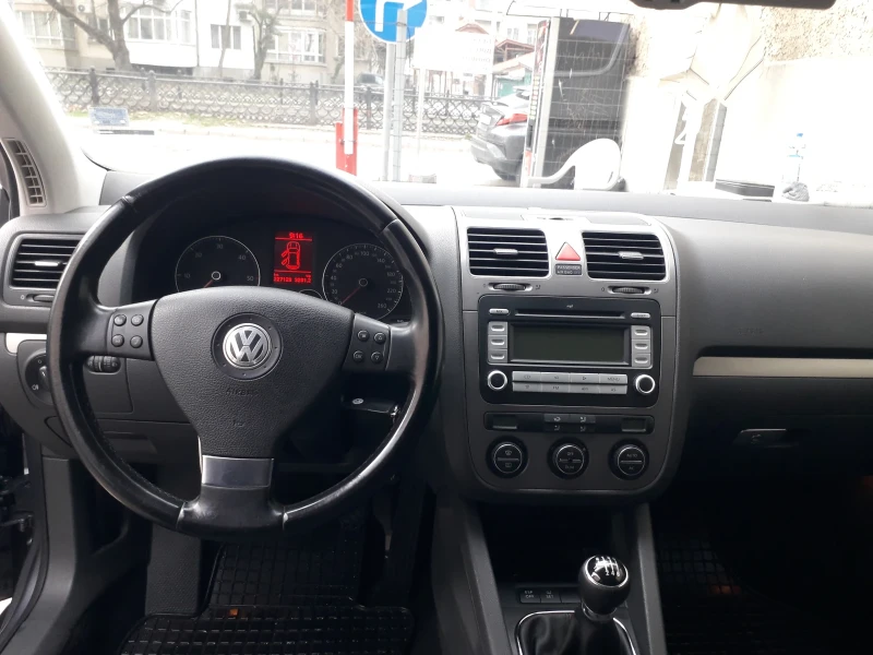 VW Golf 2.0TDI, снимка 10 - Автомобили и джипове - 52573234