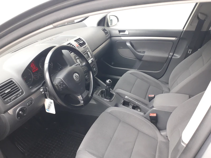VW Golf 2.0TDI, снимка 9 - Автомобили и джипове - 52573234