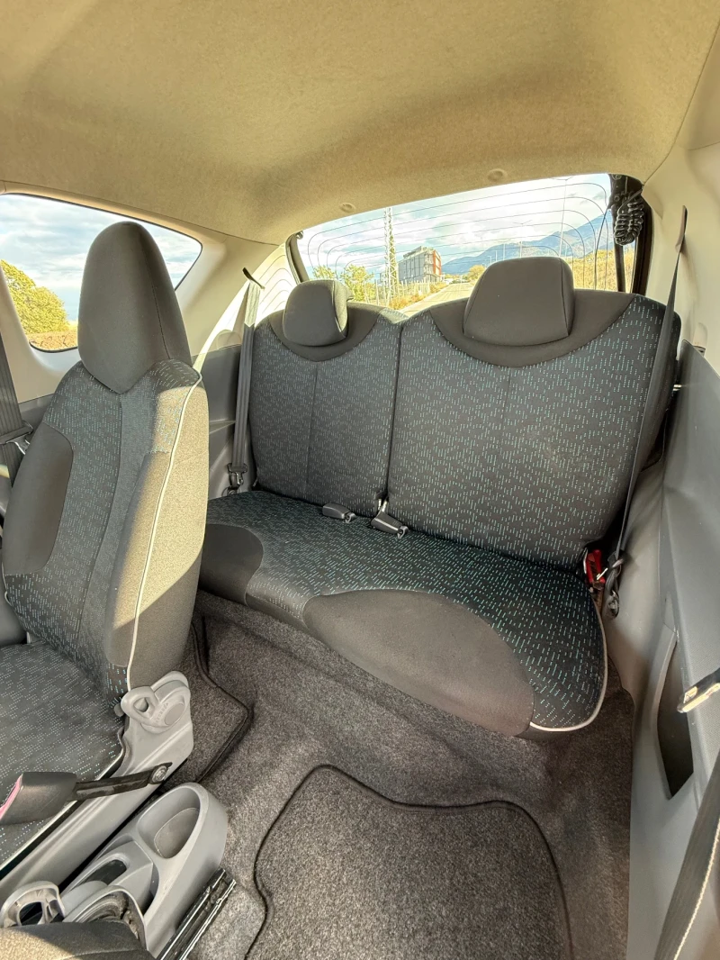 Peugeot 107, снимка 11 - Автомобили и джипове - 52346927