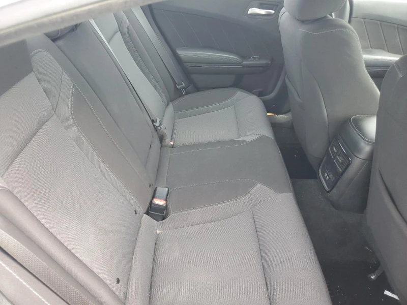 Dodge Charger SXT, снимка 9 - Автомобили и джипове - 52531030