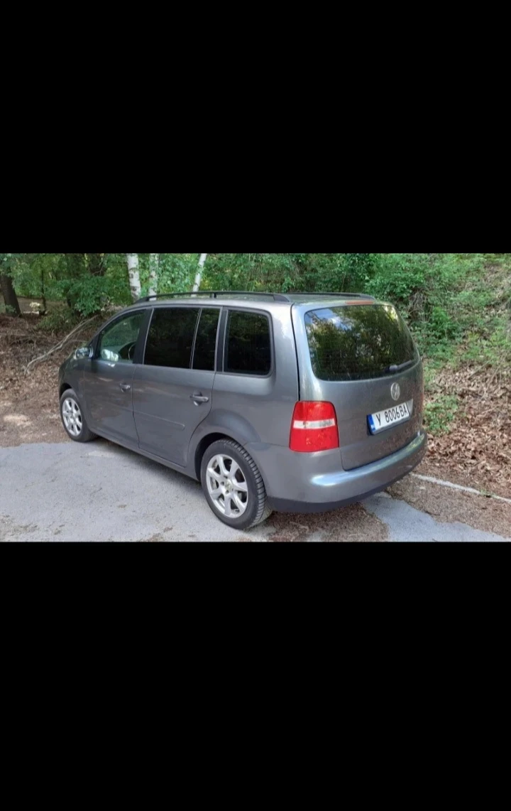 VW Touran 1.6 газ-бензин, снимка 4 - Автомобили и джипове - 47364092