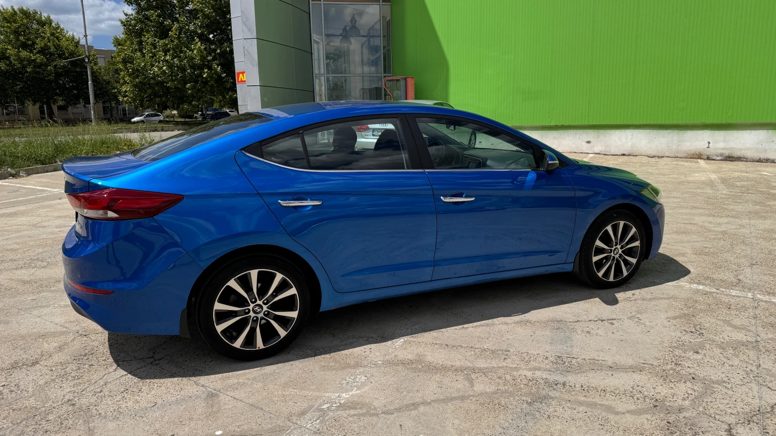 Hyundai Elantra  - изображение 6