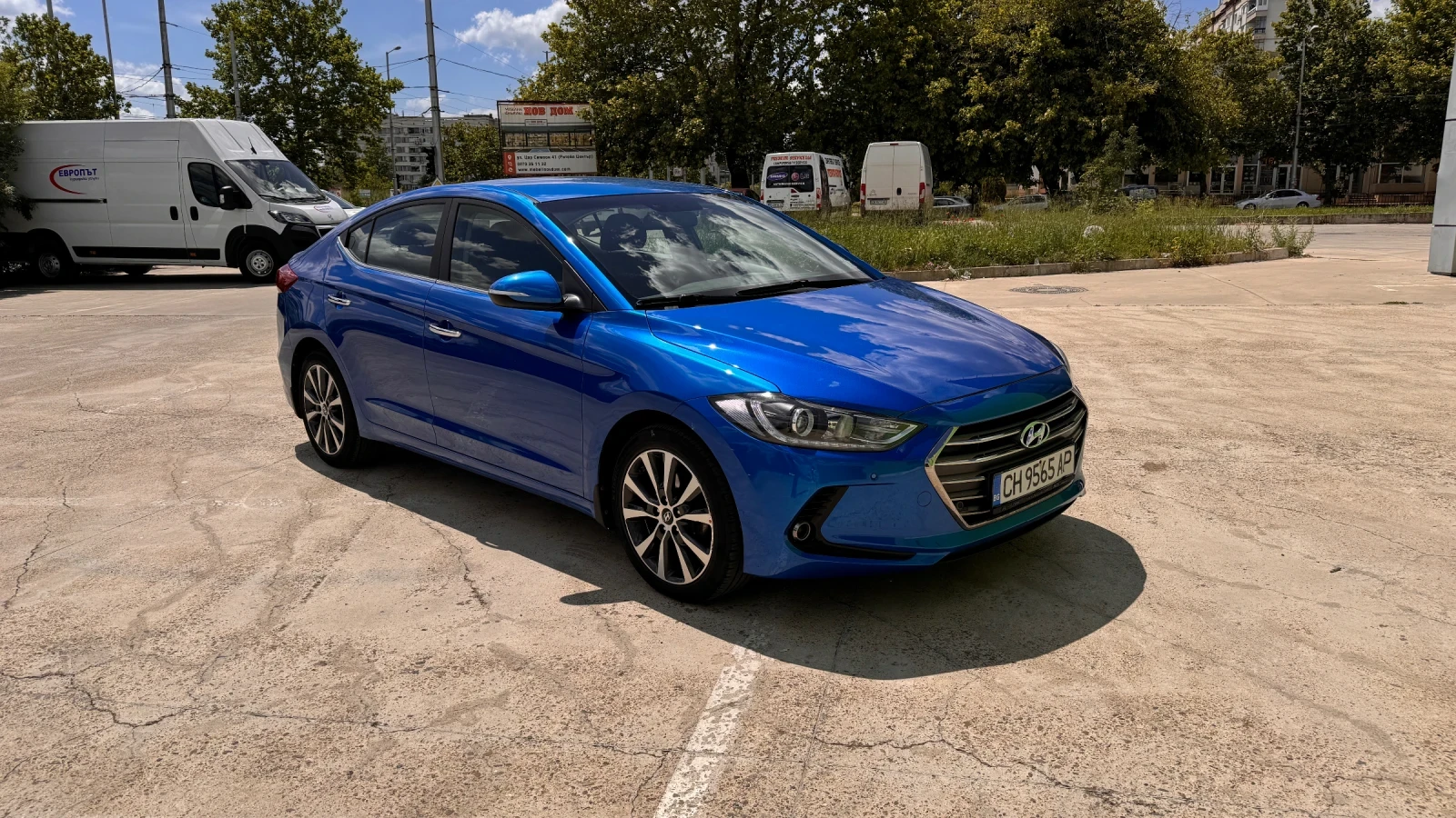 Hyundai Elantra  - изображение 8