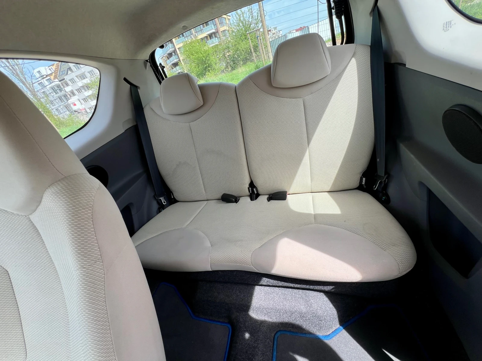 Toyota Aygo 1.0 - изображение 8