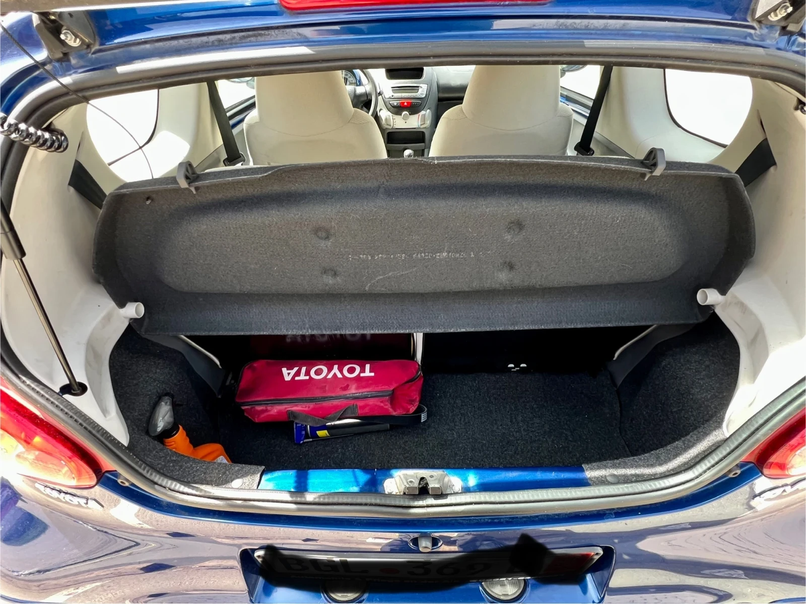 Toyota Aygo 1.0 - изображение 5