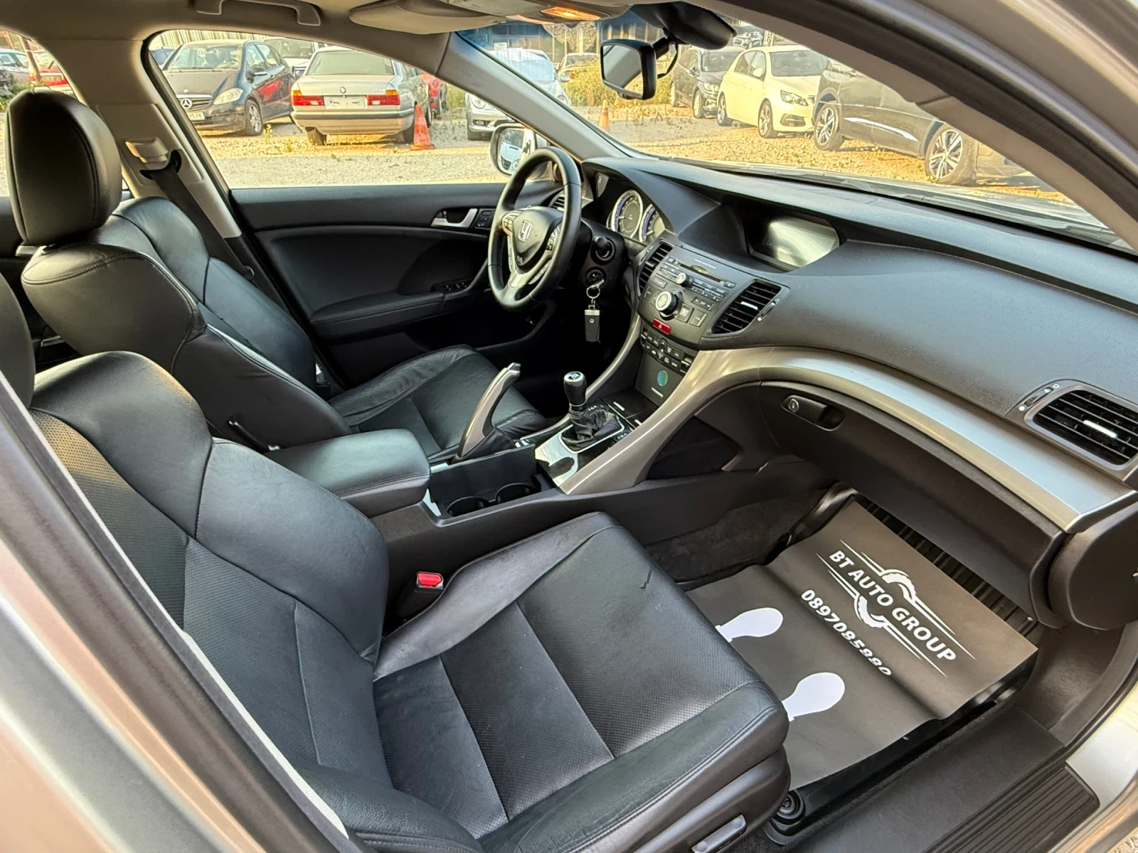 Honda Accord 2.0i * * ПЪЛНА СЕРВИЗНА ИСТОРИЯ* *  - изображение 8