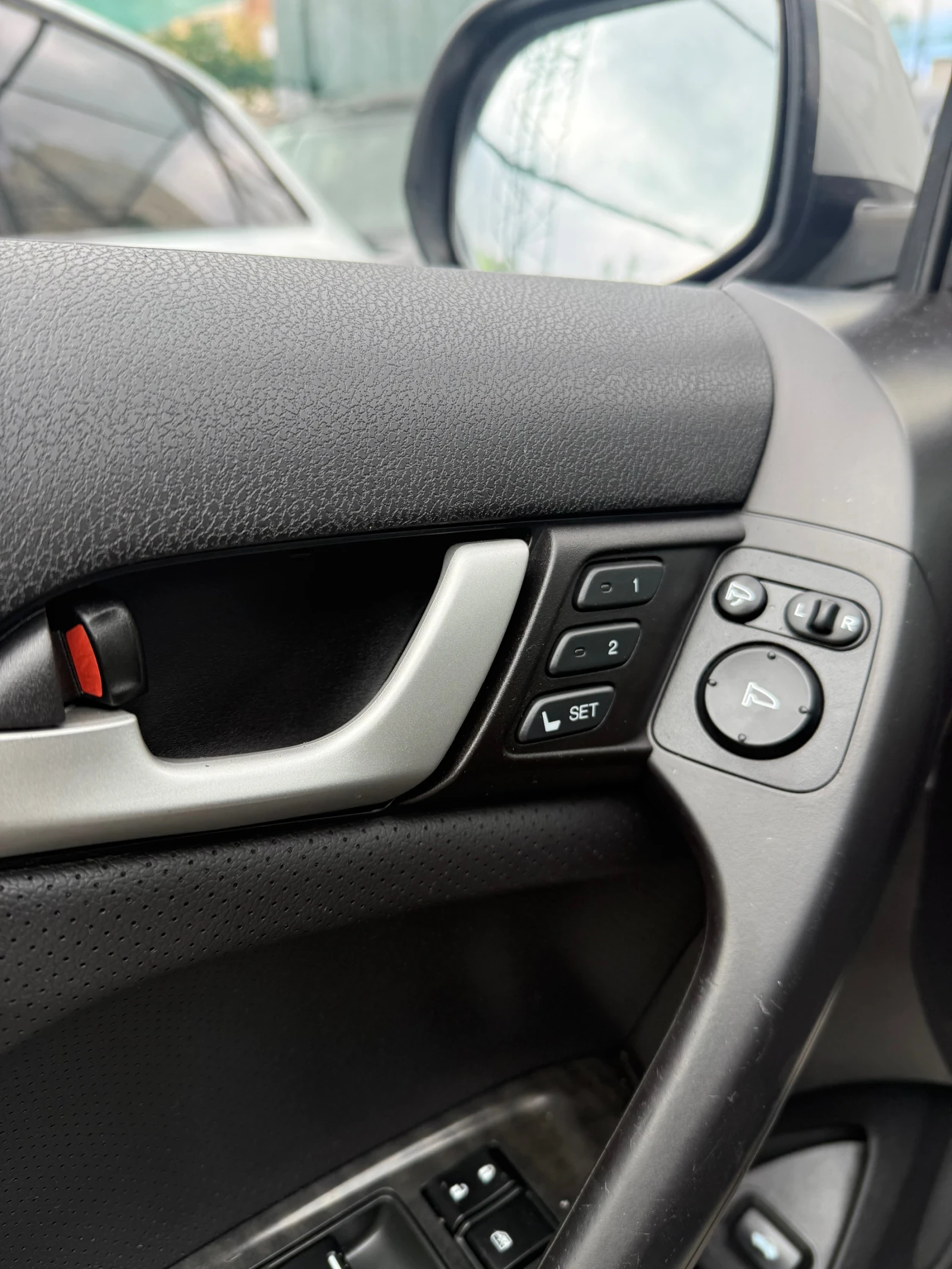 Honda Accord 2.0i * * ПЪЛНА СЕРВИЗНА ИСТОРИЯ* *  | Mobile.bg — изображение 15