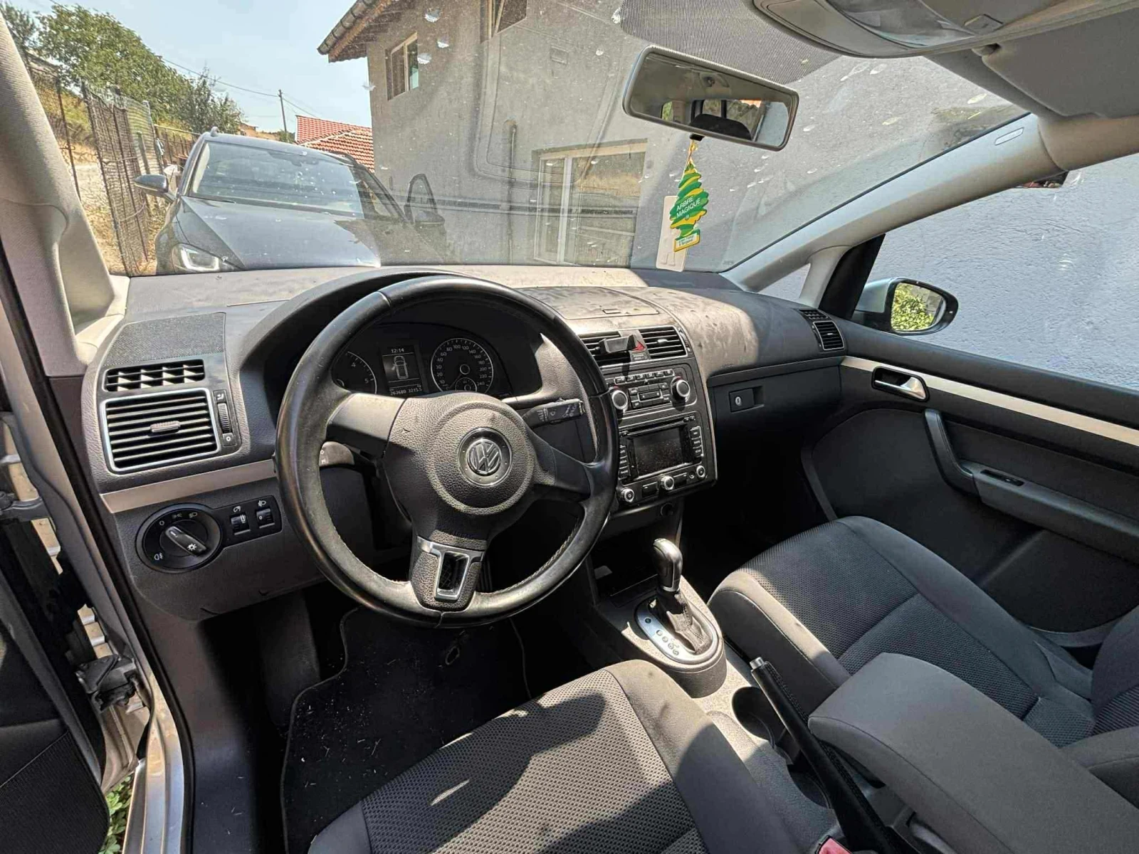 VW Touran  - изображение 2