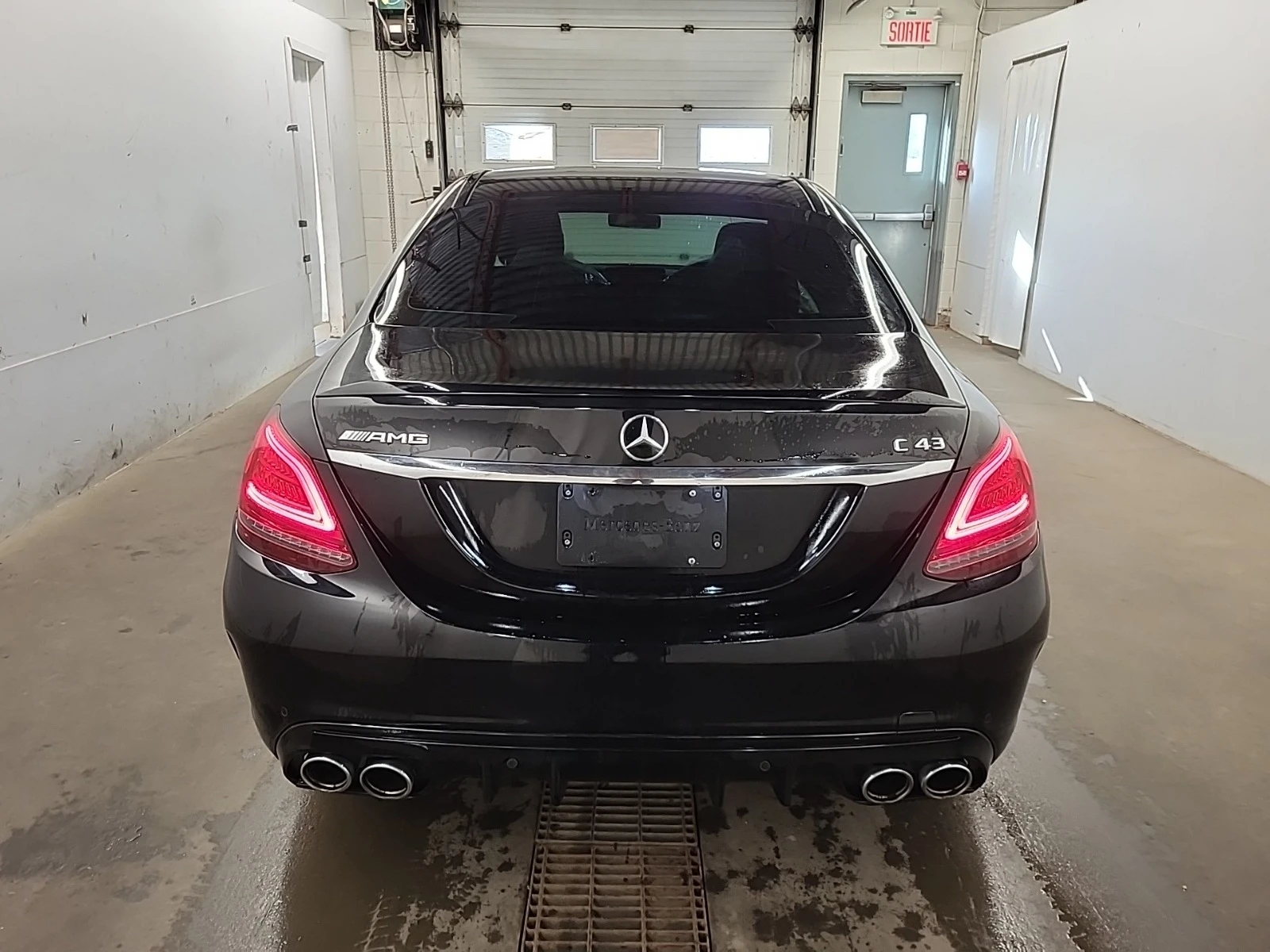 Mercedes-Benz C 43 AMG 4MATIC * * CARFAX * * АВТО КРЕДИТ * *  - изображение 4