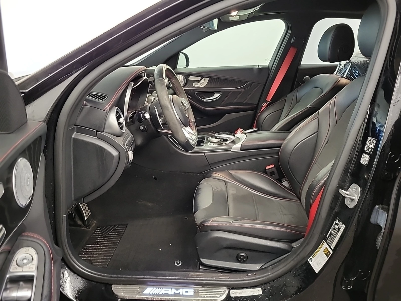 Mercedes-Benz C 43 AMG 4MATIC * * CARFAX * * АВТО КРЕДИТ * *  - изображение 7