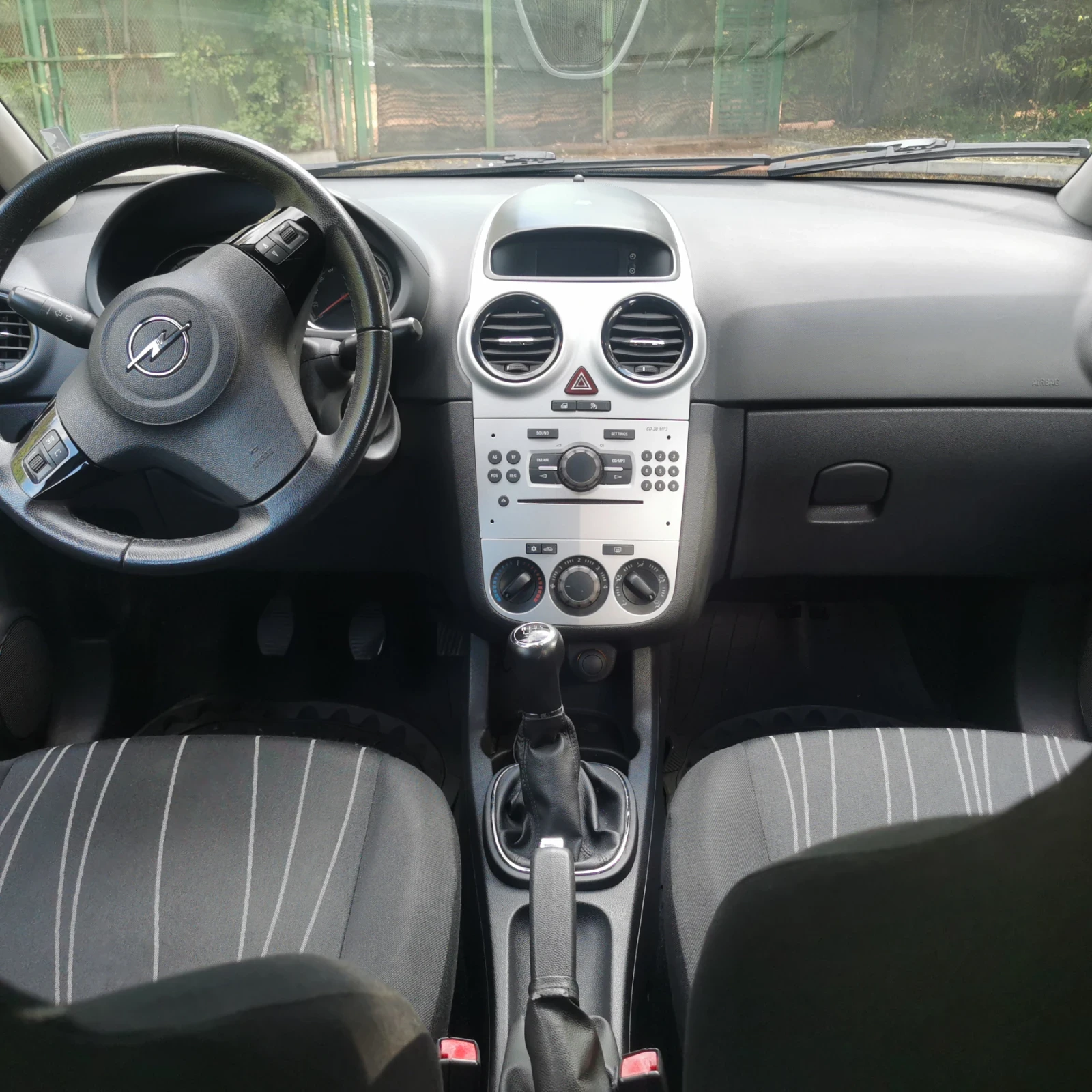 Opel Corsa 1.3CDTI - изображение 8