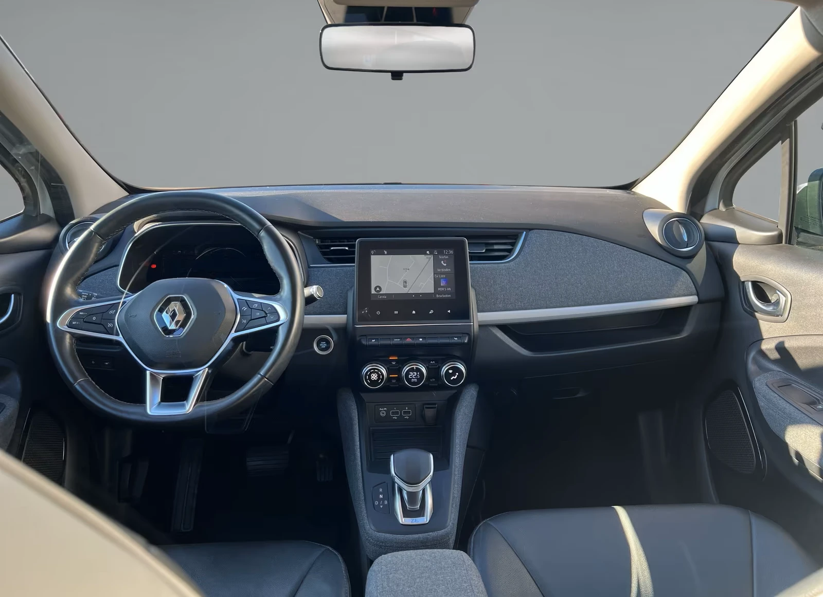 Renault Zoe R 135* 52kWh* E-Tech* LED* CARPLAY* , снимка 8 - Автомобили и джипове - 53970115