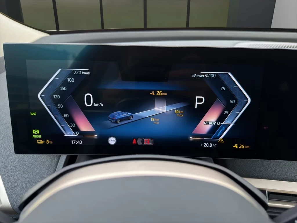 BMW iX 40 xDrive M Sport  Laser H/K HUD Soft  Keyless 360, снимка 9 - Автомобили и джипове - 55715585