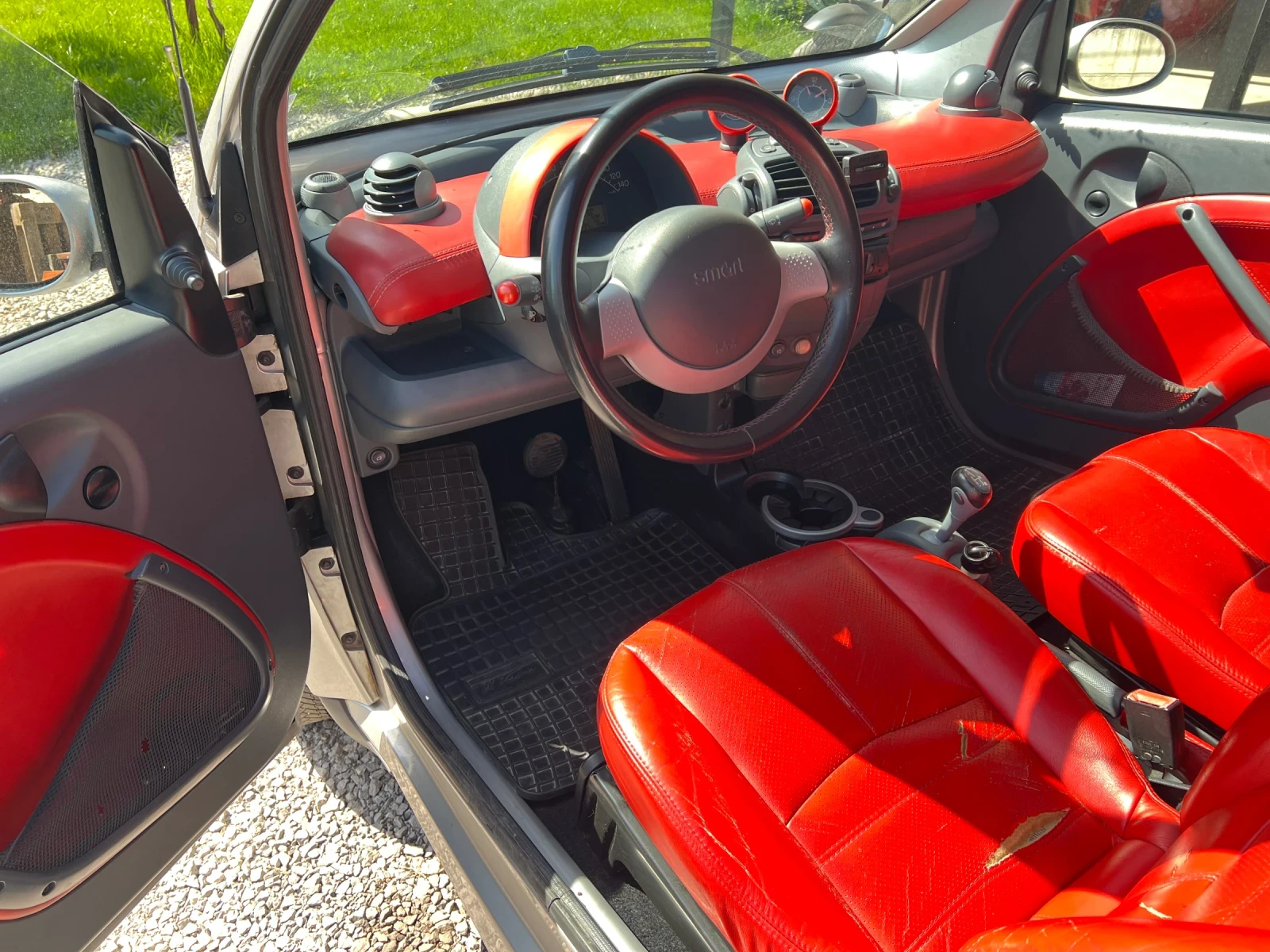 Smart Fortwo 700 facelift, снимка 7 - Автомобили и джипове - 54303673