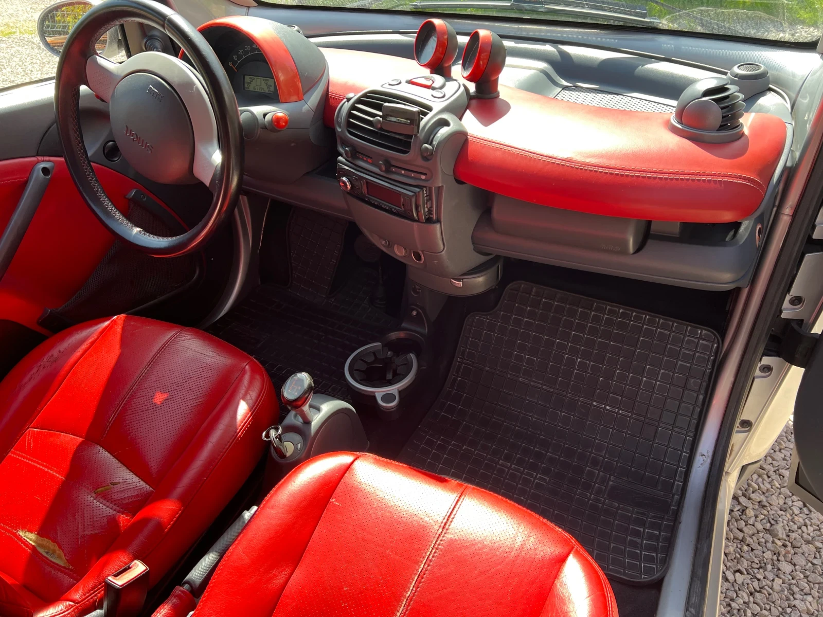 Smart Fortwo 700 facelift, снимка 6 - Автомобили и джипове - 54303673