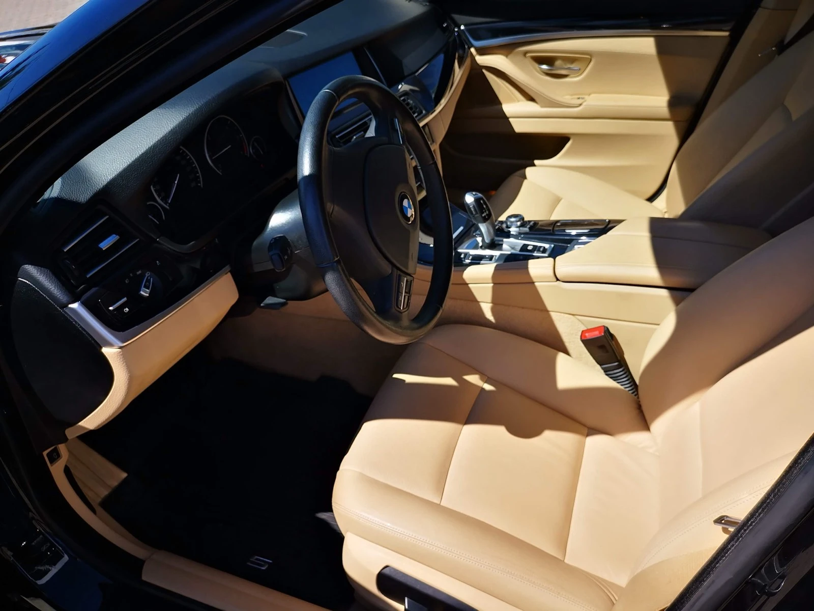 BMW 520 Xdrive, снимка 7 - Автомобили и джипове - 54370732