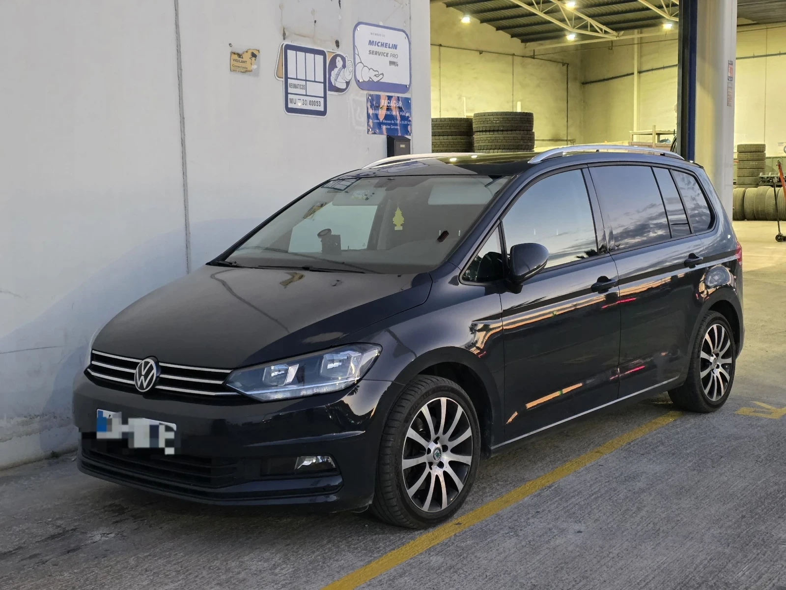 VW Touran 2.0tdi 150hp 7DSG 5T, снимка 6 - Автомобили и джипове - 54556896