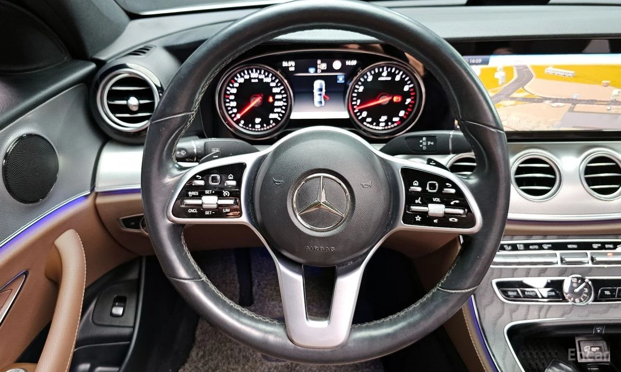 Mercedes-Benz E 250 AVANTGARDE* LANE* ASSIST* 360КАМЕРА* ПОДГРЕВ* , снимка 8 - Автомобили и джипове - 54657668