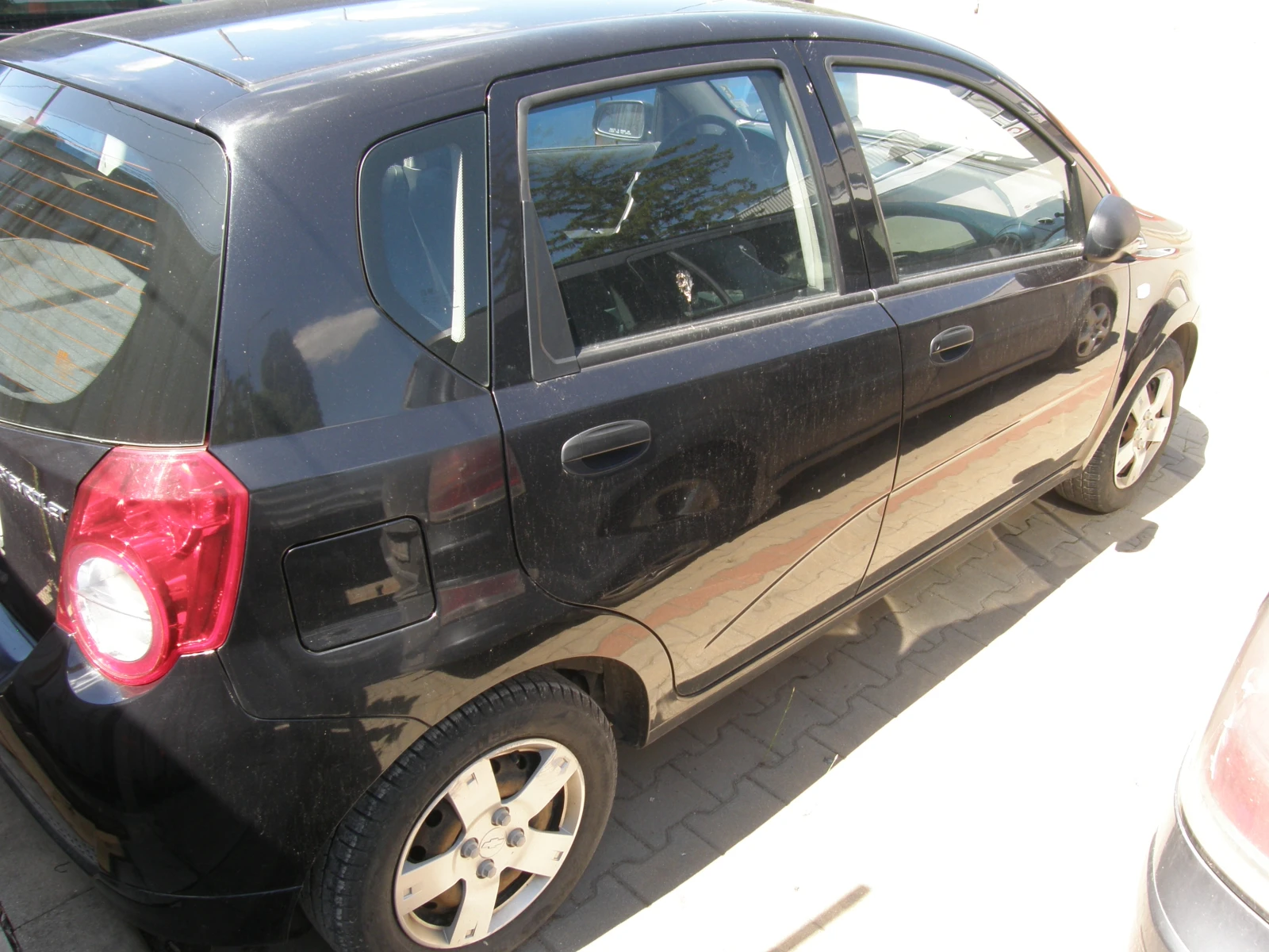 Chevrolet Aveo, снимка 2 - Автомобили и джипове - 54954758