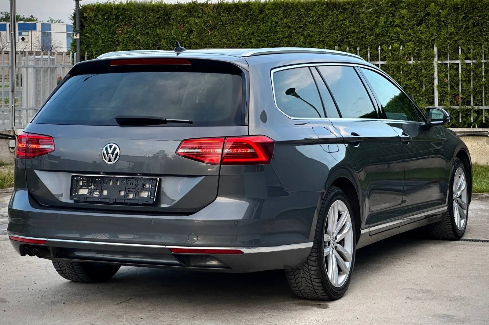 VW Passat 2.0TDI 190кс HIGHLINE* DSG* Дигитал* Подгрев* Дист, снимка 5 - Автомобили и джипове - 55016025