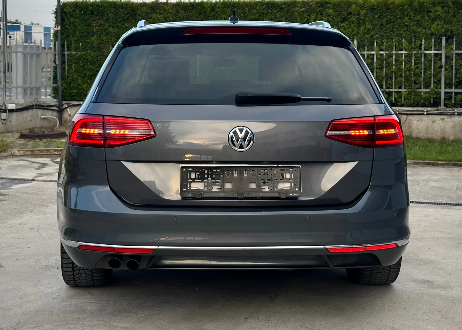 VW Passat 2.0TDI 190кс HIGHLINE* DSG* Дигитал* Подгрев* Дист, снимка 6 - Автомобили и джипове - 55016025