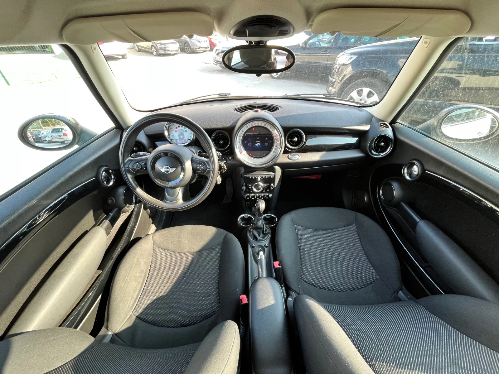 Mini Cooper Cooper D, снимка 7 - Автомобили и джипове - 55384699