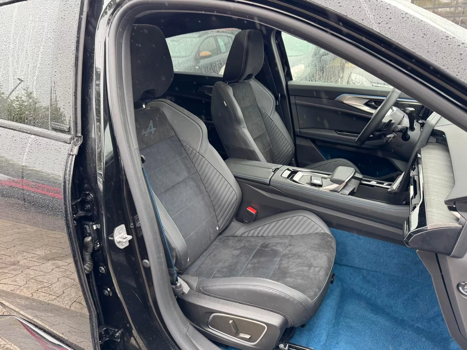 Renault Rafale PHEV/300HP/ESPIRITALPINE/4X4/360/HUD/PANO/MEM/635z, снимка 13 - Автомобили и джипове - 55402589