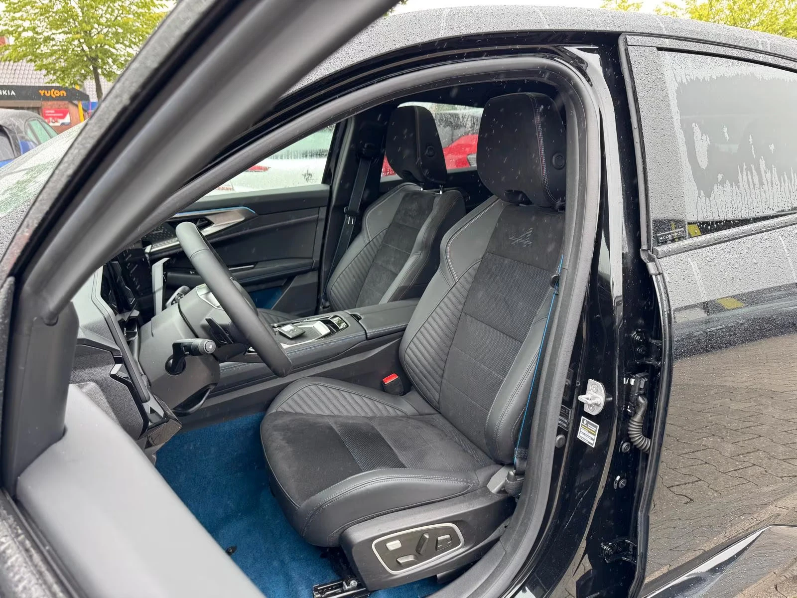 Renault Rafale PHEV/300HP/ESPIRITALPINE/4X4/360/HUD/PANO/MEM/635z, снимка 11 - Автомобили и джипове - 55402589
