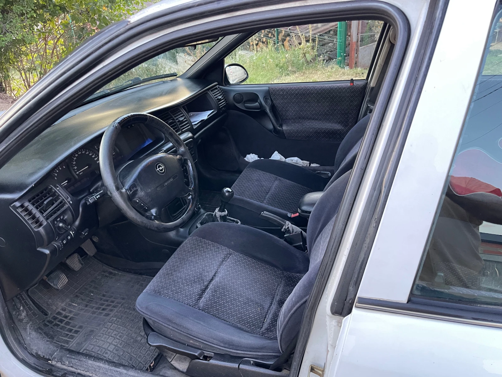 Opel Vectra Vectra B, снимка 11 - Автомобили и джипове - 55540110